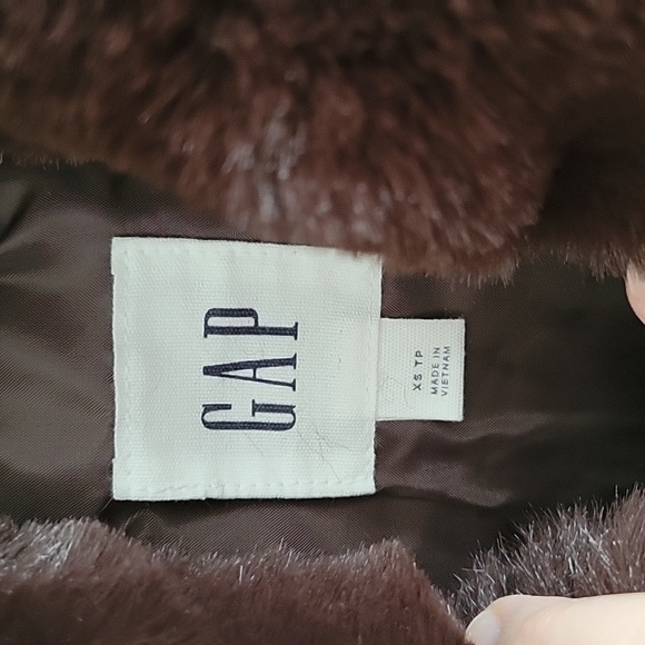 GAP Factory Women's Relaxed Faux-Fur Jacket in Brown- Size XS- New! - Picture 4 of 13